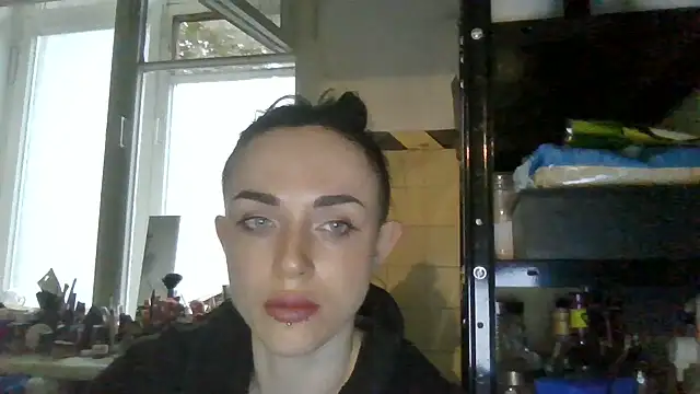 Chatroom XXX en direct de Trinsy_Love