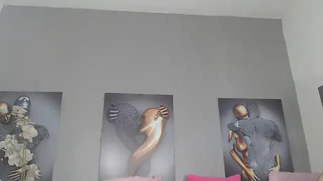 צ'אט XXX בשידור חי של AntonellaBlanc