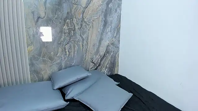 Chat +18 de ScarletDollxxx ao vivo