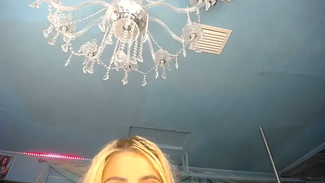 Chat XXX ao vivo de ADRIANNA_FOX
