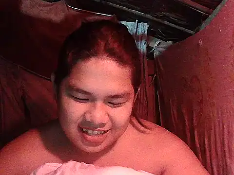 XXX chat uživo modela Huntrix2025