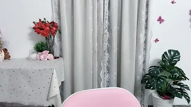 MIJ-Uwuu XXX чат на живо