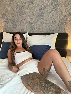 دردشة -Alisa الجنسية المباشرة