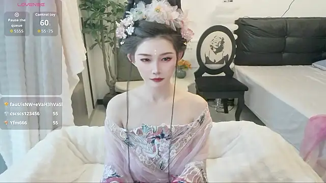 NANA-EET Adlı Modelin Canlı XXX Sohbeti