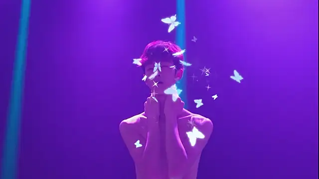 AKA-001's Live XXX Chat