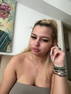 دردشة AllysonK الجنسية المباشرة