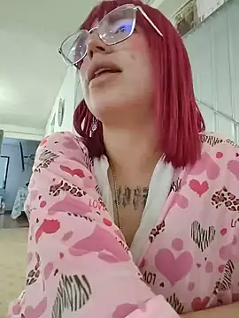 Kitty_Melodi Adlı Modelin Canlı XXX Sohbeti