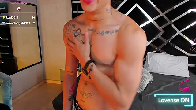 JayTaylorrn Live XXX chat