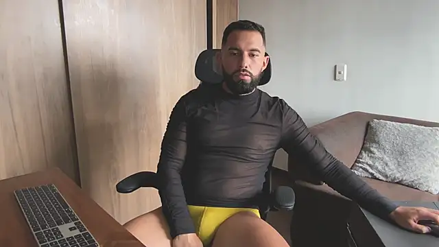 XXX chat uživo modela Rob_fab