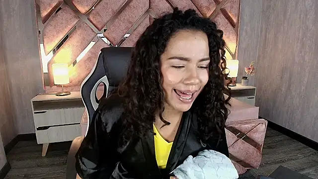 TamaraaHoneyn Live XXX chat