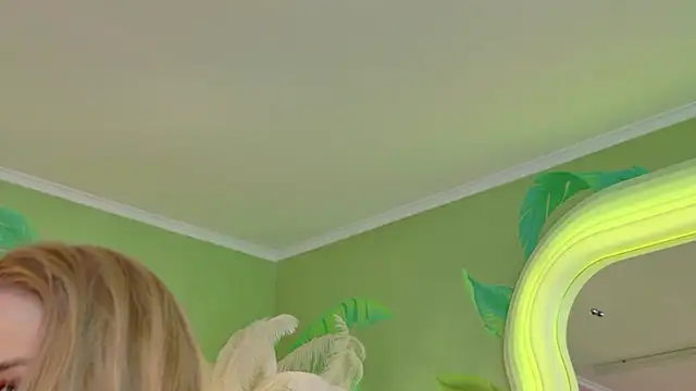4example_Chloe's Live XXX Chat