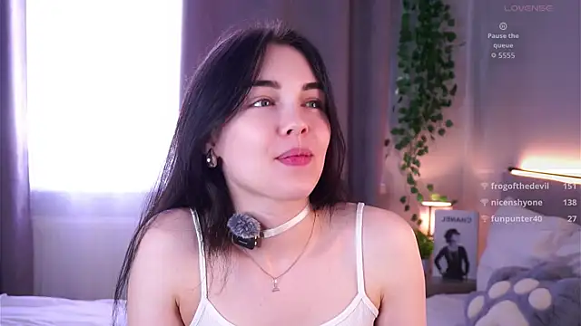 دردشة MirnaTellado الجنسية المباشرة
