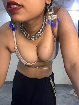 Baddie_Riya live XXX chat