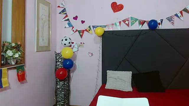 Chat +18 de pamela_echeverria ao vivo