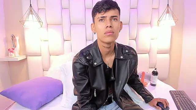 Chat +18 de JacobFerrer ao vivo