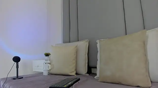 Živý XXX chat CannelaSmith
