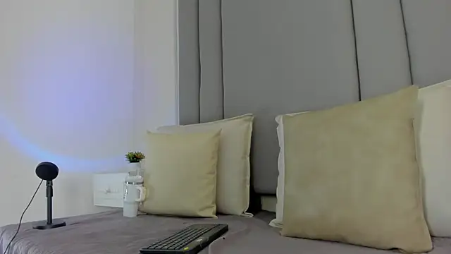 CannelaSmith Live XXX-chat