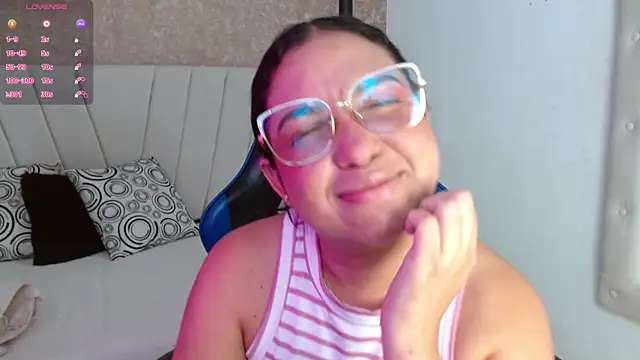 Chat XXX en directo de AliceSmity__