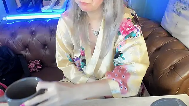دردشة JessicaFoxie الجنسية المباشرة