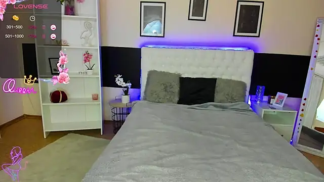 DellaRows' Live XXX Chat