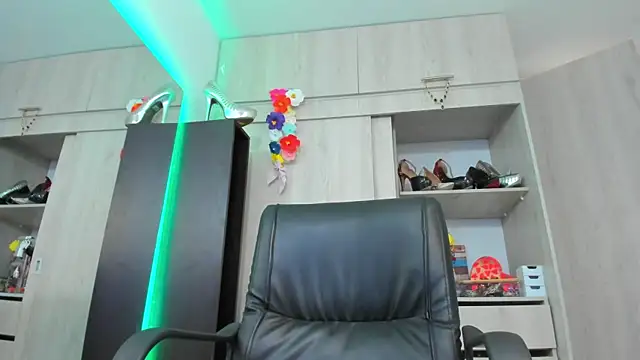 BellaFlaming Live XXX Chat