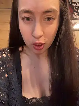 Holly_Play Live XXX Chat