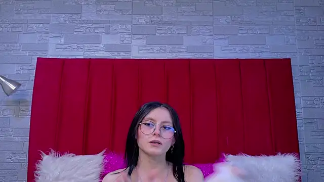 دردشة Naomimolie الجنسية المباشرة