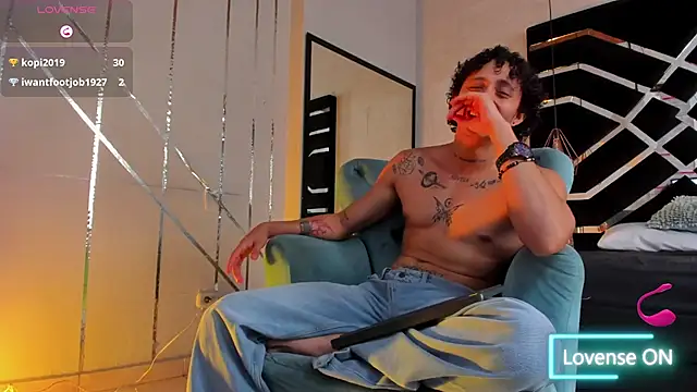 Chat XXX en directo de JayTaylorr