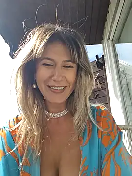 CelynaRoss Chat XXX live