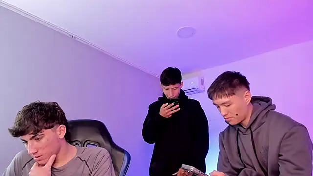 Handsomeboyss19: вебкам-шоу