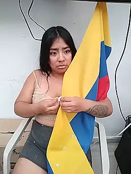 Amber_Herrera Adlı Modelin Canlı XXX Sohbeti