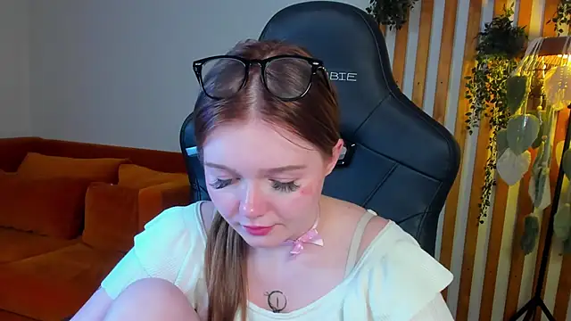 Živý XXX chat ElinaVale