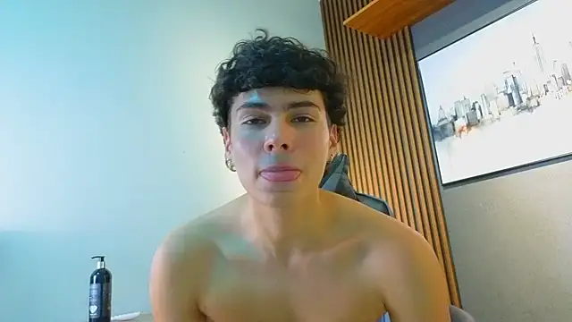 Esteban_Fire élő XXX-chatje