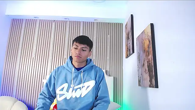 Czat XXX na żywo – AdrianStark_