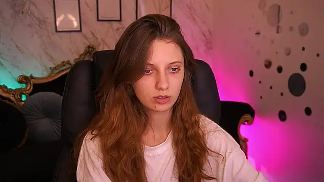 CuteeFoxy Live XXX-Chat