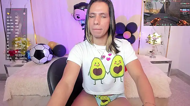 Chat +18 de TylerBloom ao vivo