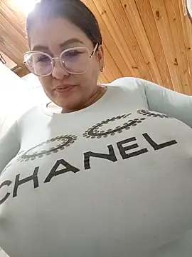 AlexxiaaMat: онлайн-секс-чат