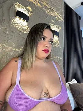 GenesisBlaze's Live XXX Chat