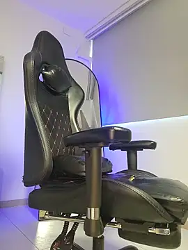 johnjaguar1_ – Naživo XXX chat