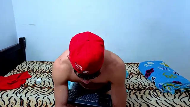 Luke_Muscle: онлайн-секс-чат