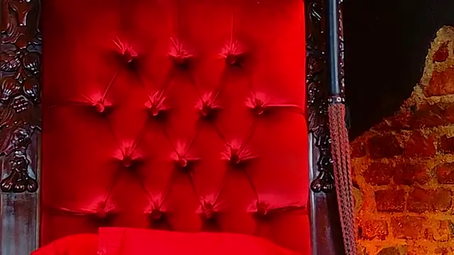 Chatroom XXX en direct de MoniqueResse