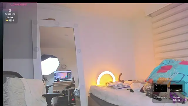 SharonVelvet's Live XXX Chat