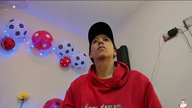 צ'אט XXX בשידור חי של HeyAmaraa