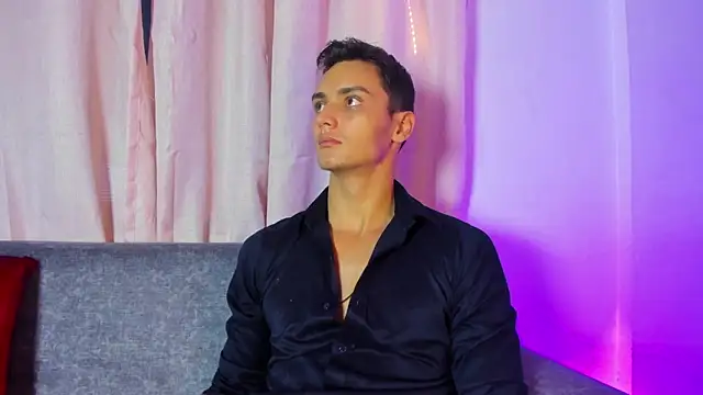 andrewevans46 লাইভ XXX চ্যাট