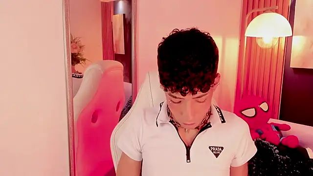 Chatroom XXX en direct de Adann_Scott