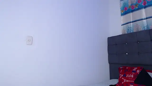 latin_riahnna_jp's Live XXX Chat