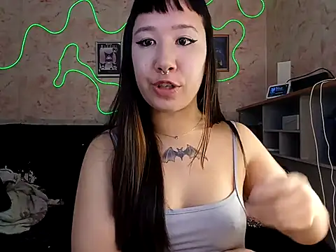 Japabaixinha 现场XXX聊天