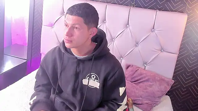 XXX chat uživo modela Tony_Zackk