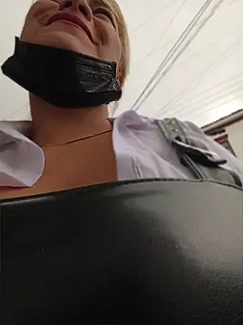 _Zoe_777 Chat XXX in diretta