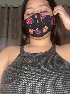 GFndBF Adlı Modelin Canlı XXX Sohbeti